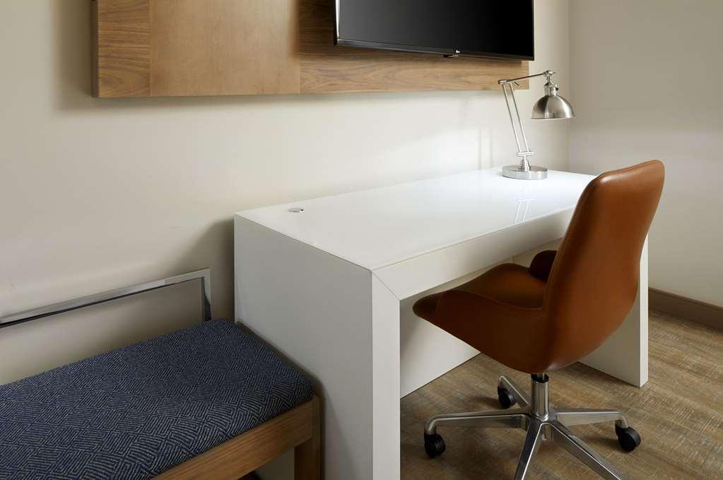 Cambria Hotel Phoenix Chandler - Fashion Center Room photo