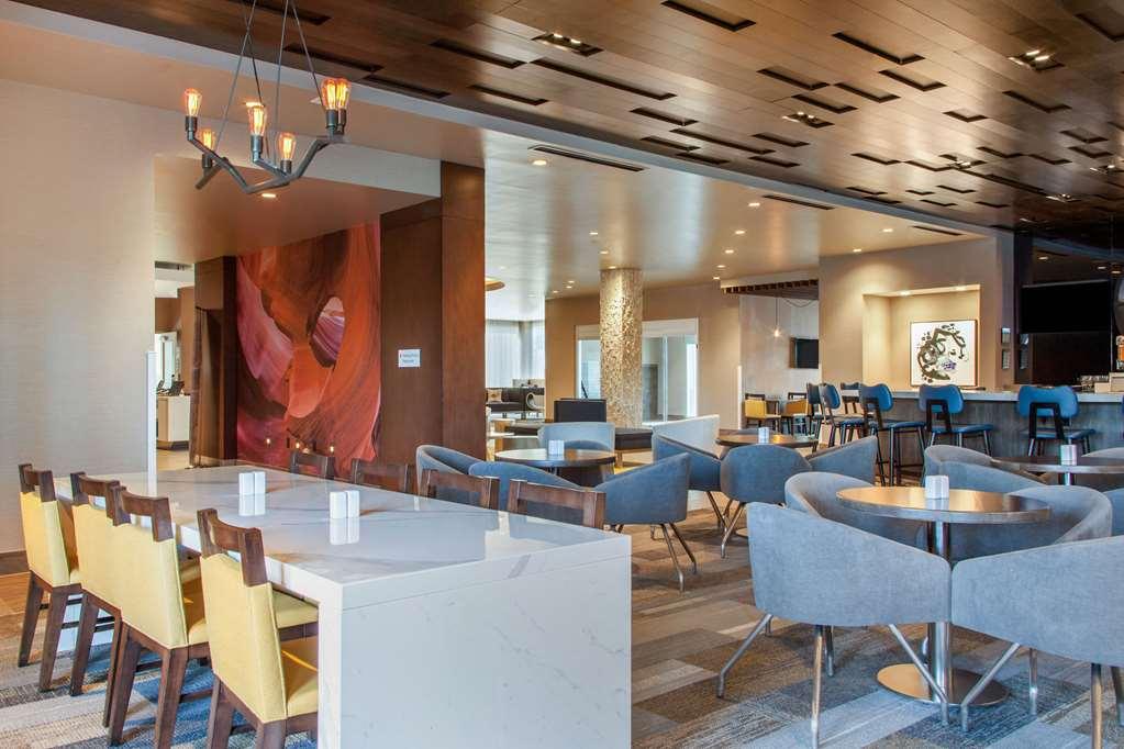 Cambria Hotel Phoenix Chandler - Fashion Center Restaurant photo